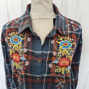 Women's Button Down Plaid With Embroidered Flowers Size 2XL Boho Top